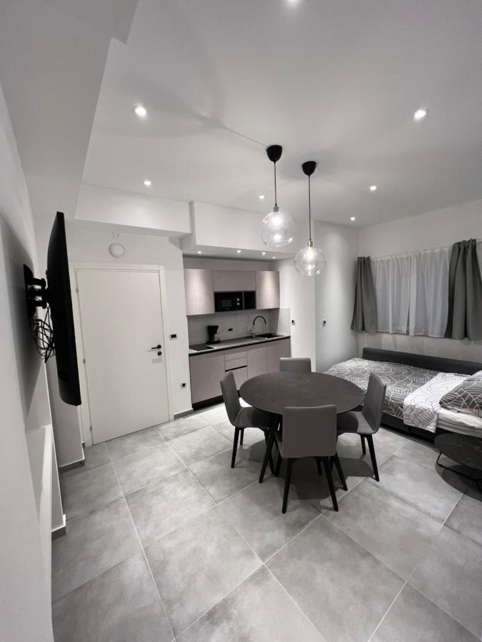 Apartment Igor 5 **** Medolino Esterno foto